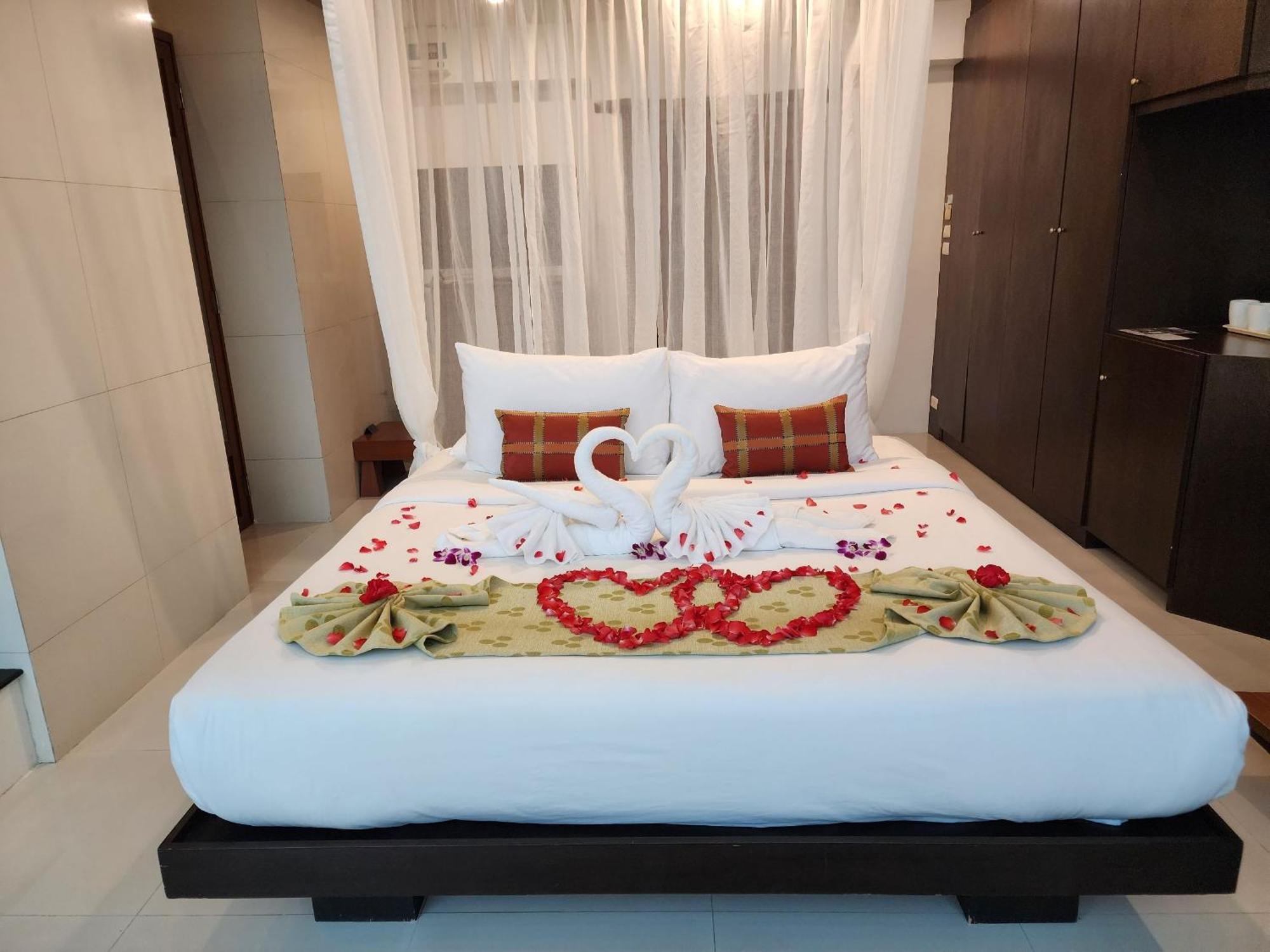 Hilltop Wellness Resort Кату Экстерьер фото
